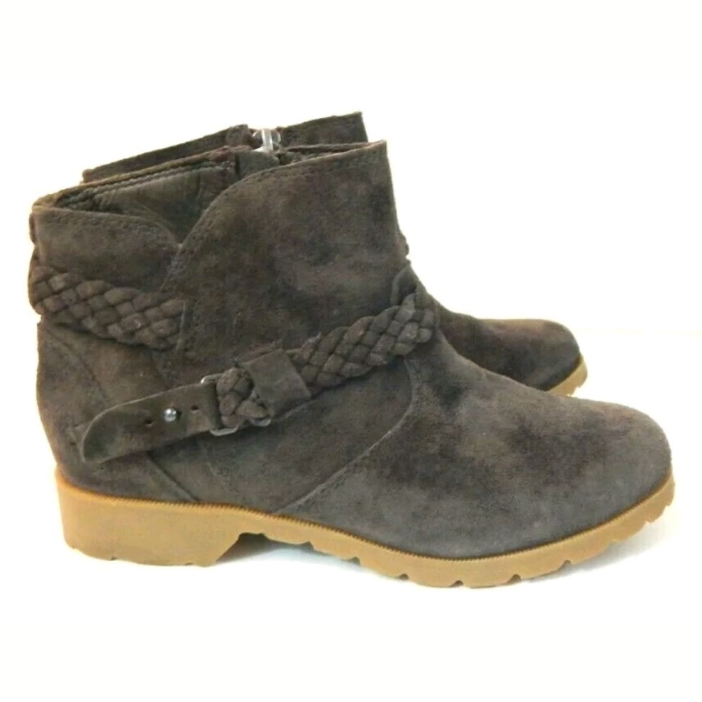 Teva De La Vina Suede Ankle Boots